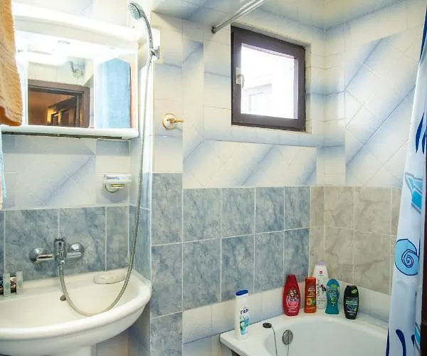 евтини и до морето-варна-евксиноград-до Dentaprime アパート *