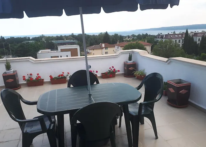 евтини и до морето-варна-евксиноград-до Dentaprime アパート *